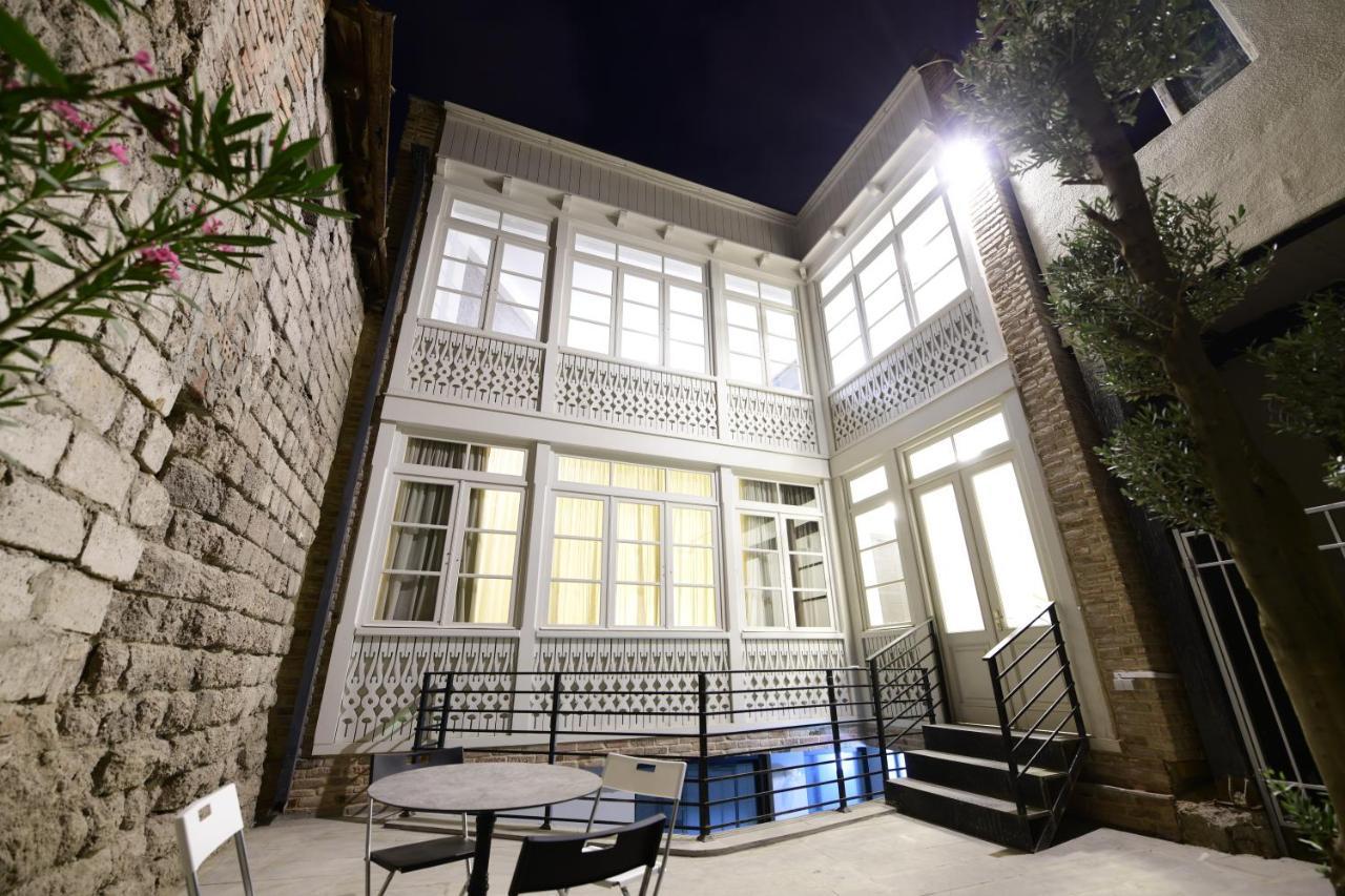 Comfort And History Tbilisi Exterior photo